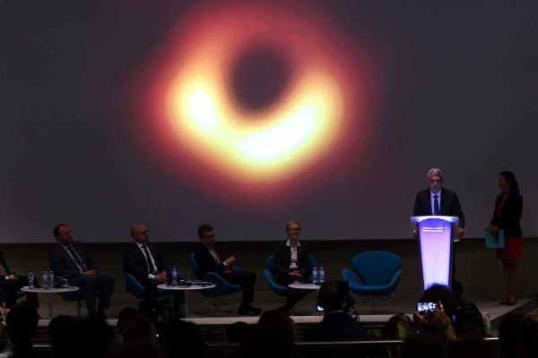 Black Hole Big Mysteries Solve Scientist